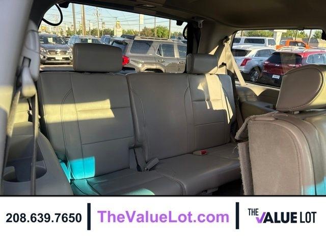 Nissan Armada  2010