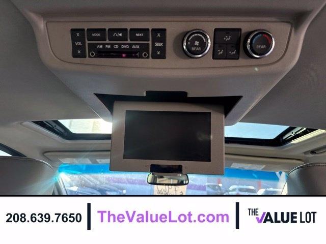Nissan Armada  2010