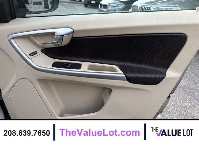 Volvo XC60  2012