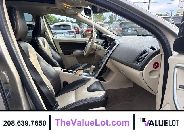 Volvo XC60  2012