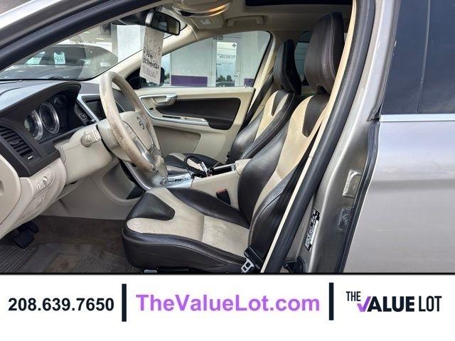 Volvo XC60  2012