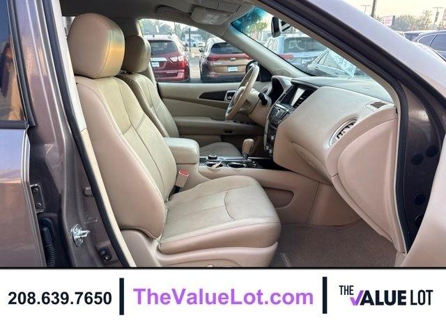 Nissan Pathfinder  2013
