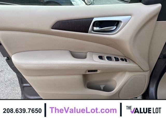 Nissan Pathfinder  2013