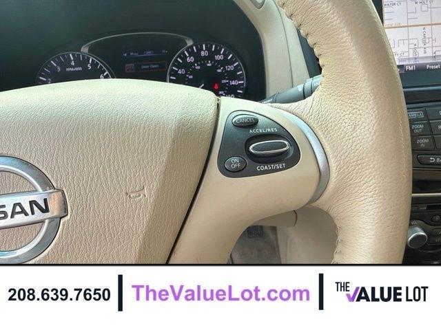 Nissan Pathfinder  2013
