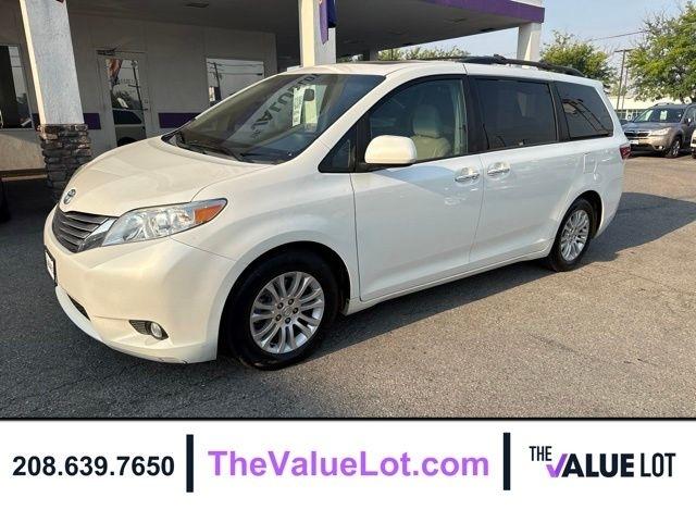 Toyota Sienna  2017