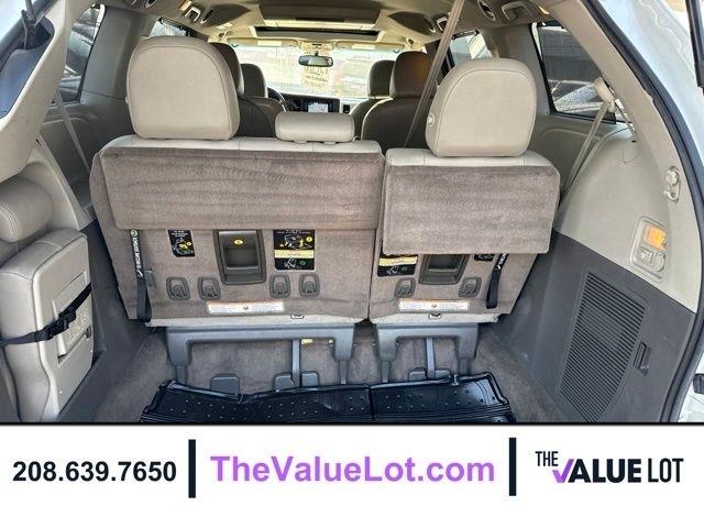 Toyota Sienna  2017