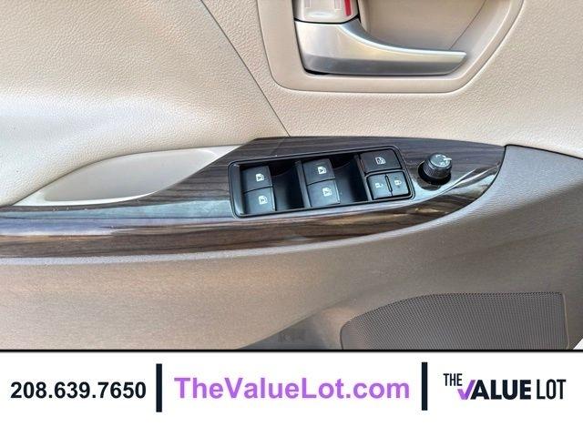 Toyota Sienna  2017