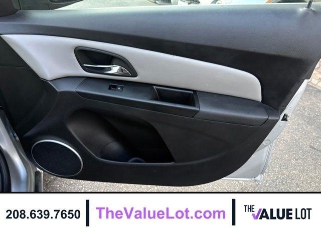 Chevrolet Cruze  2012