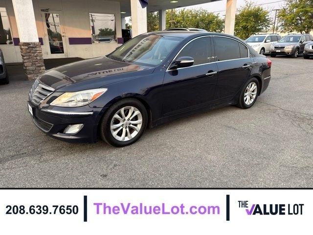 Hyundai Genesis  2012