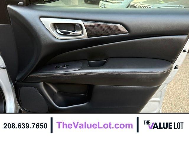 Nissan Pathfinder  2019