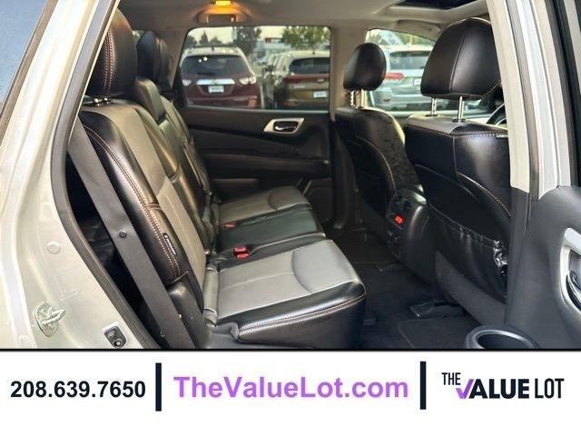 Nissan Pathfinder  2019