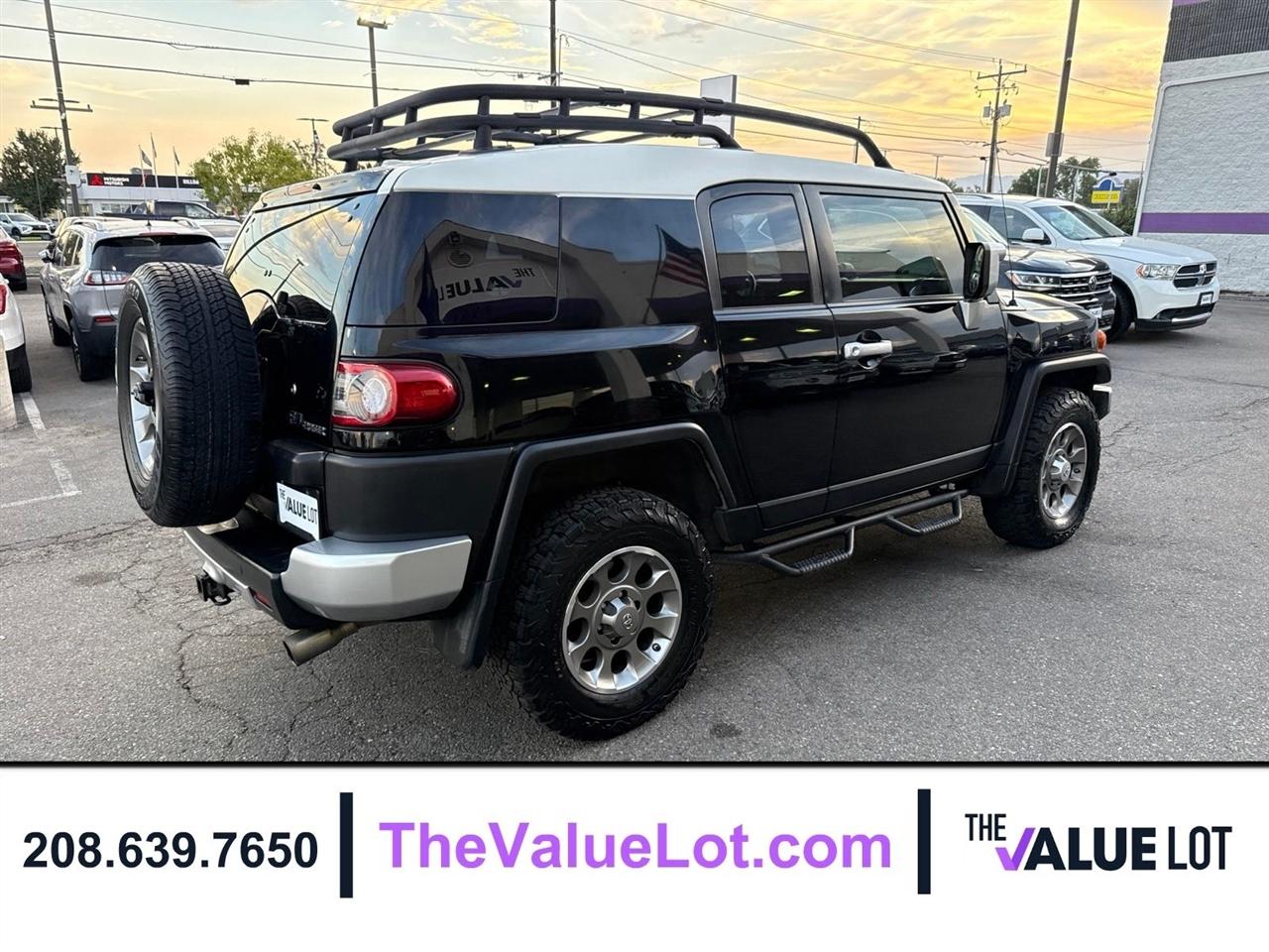 Toyota FJ Cruiser  2012