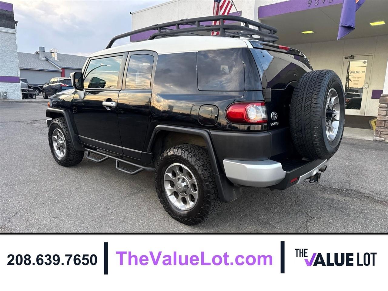 Toyota FJ Cruiser  2012