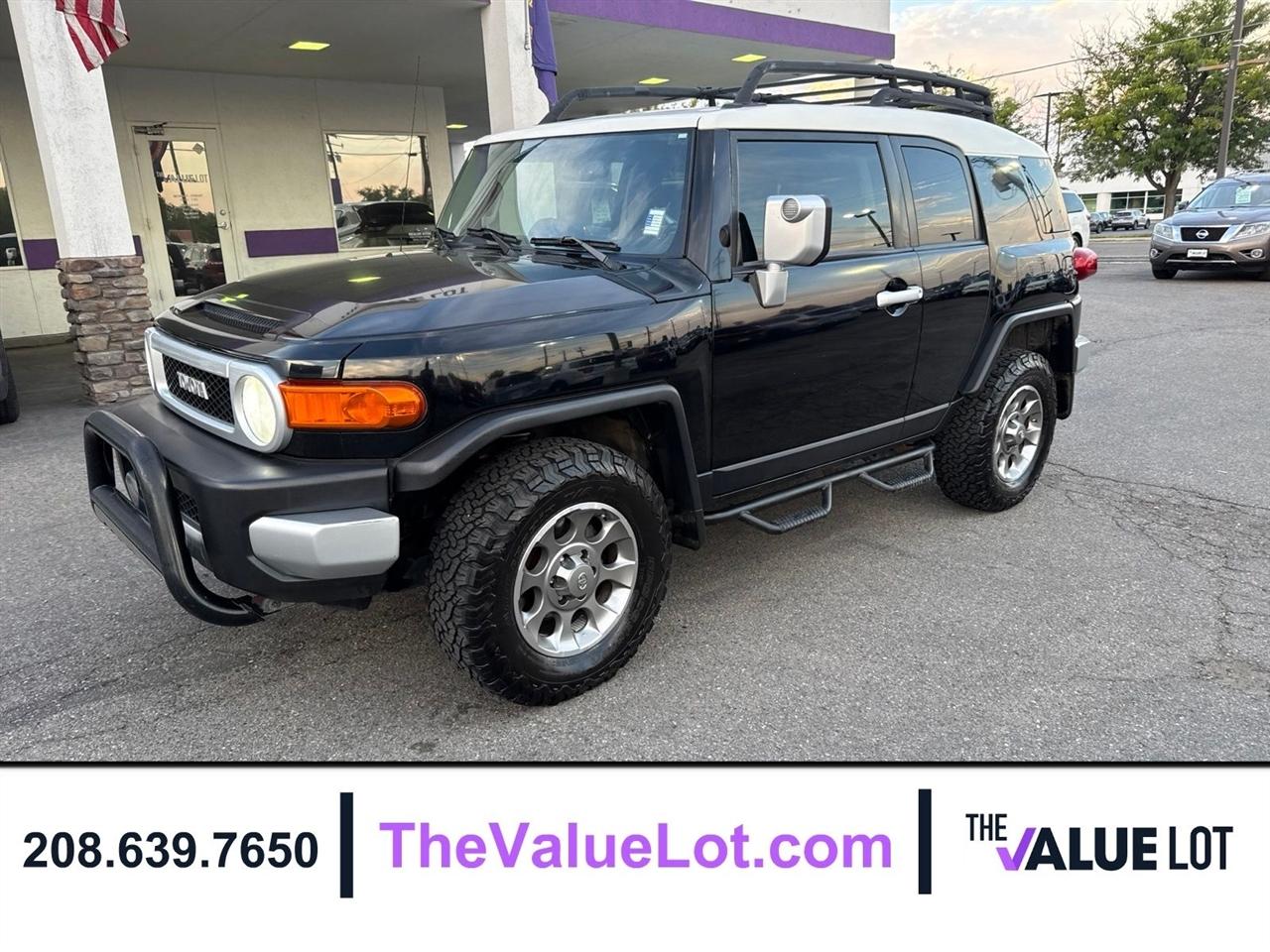 Toyota FJ Cruiser  2012