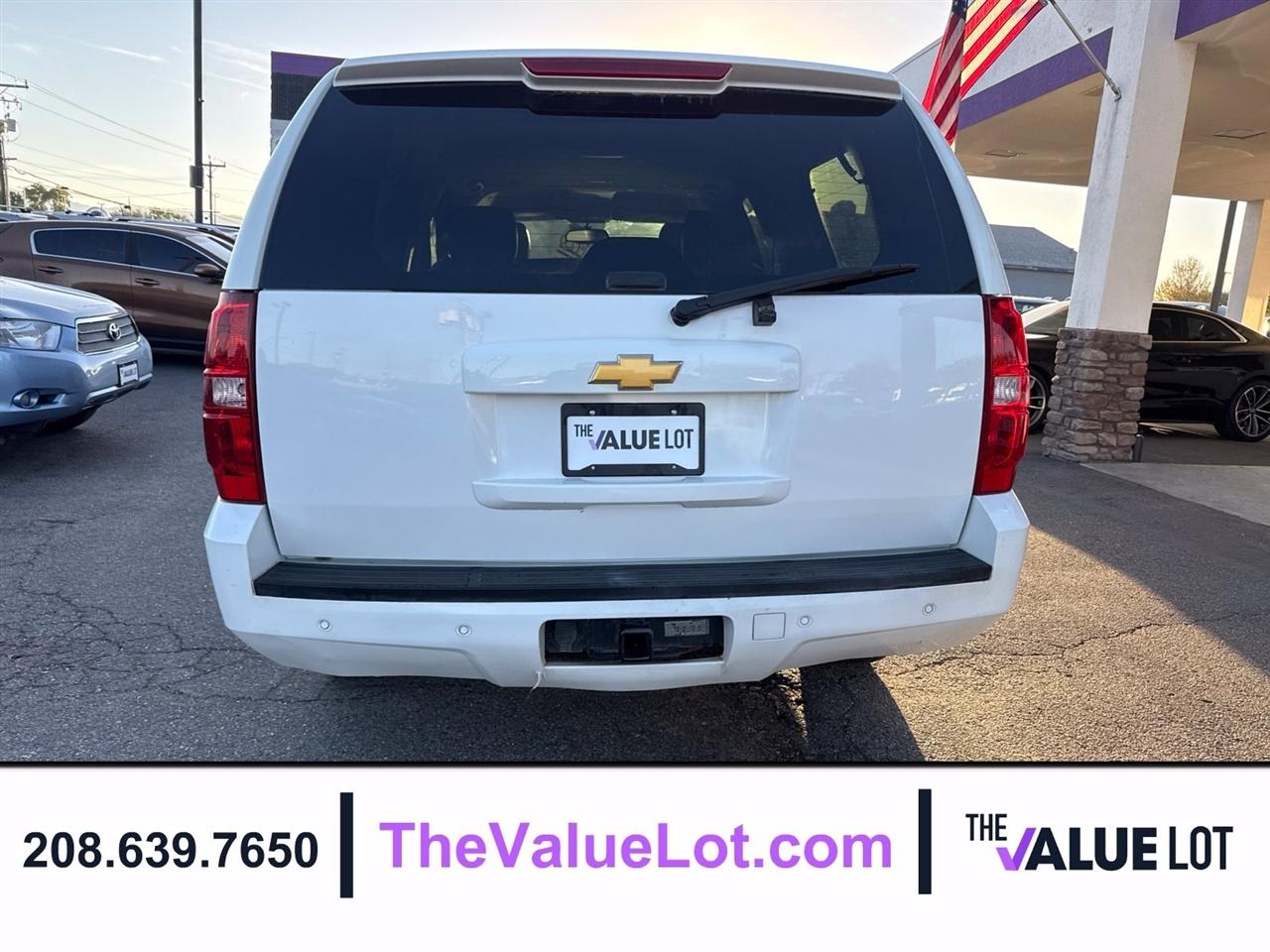 Chevrolet Suburban  2012