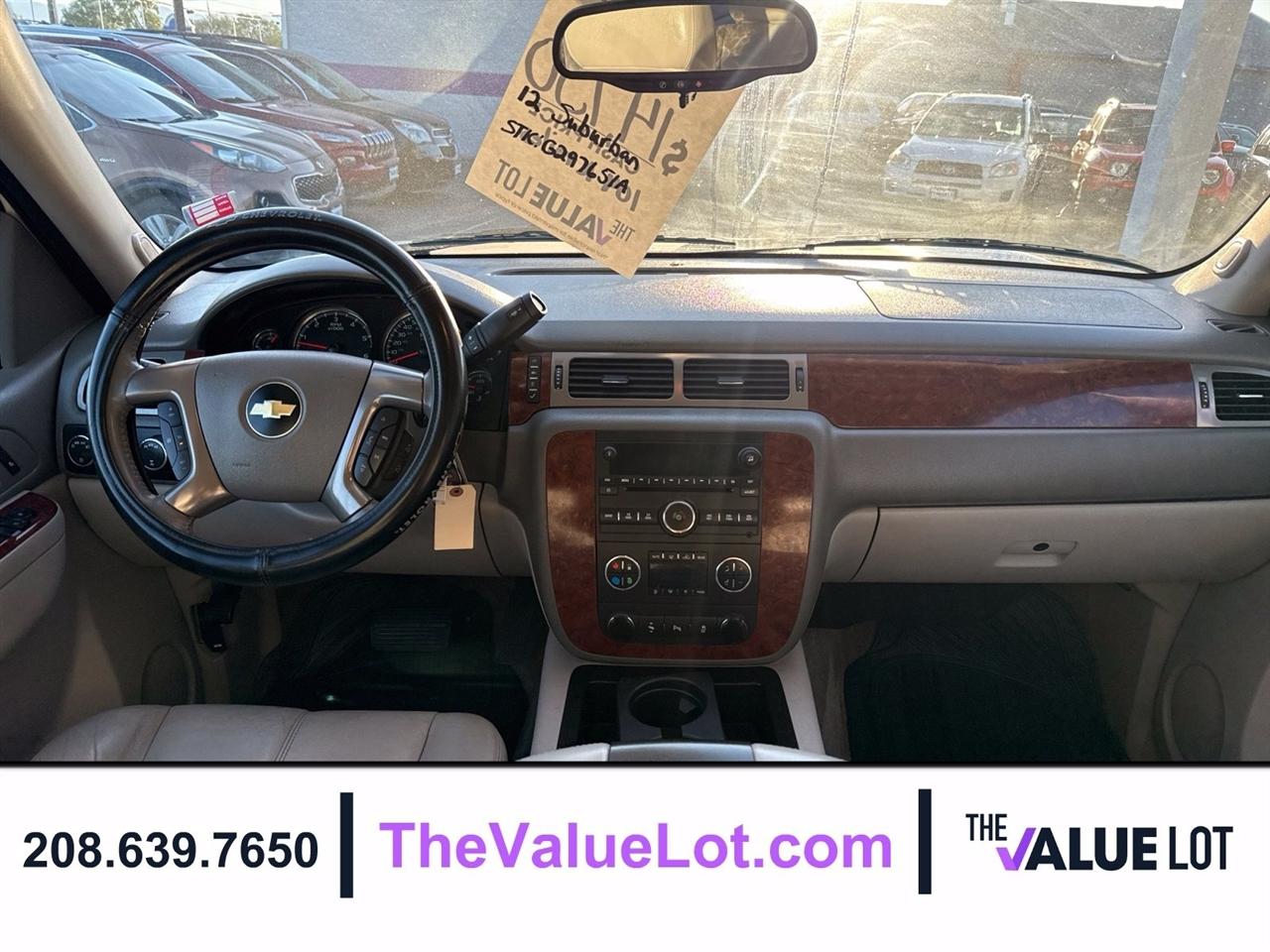 Chevrolet Suburban  2012