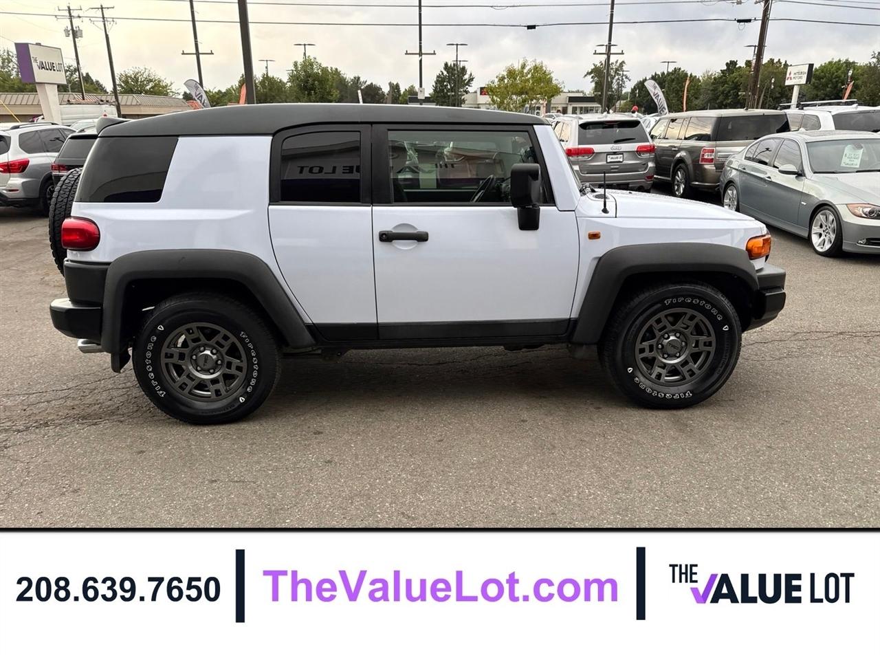 Toyota FJ Cruiser  2010