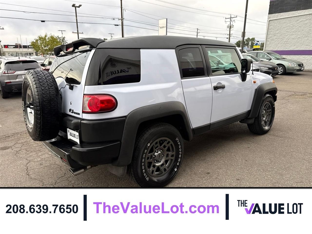 Toyota FJ Cruiser  2010