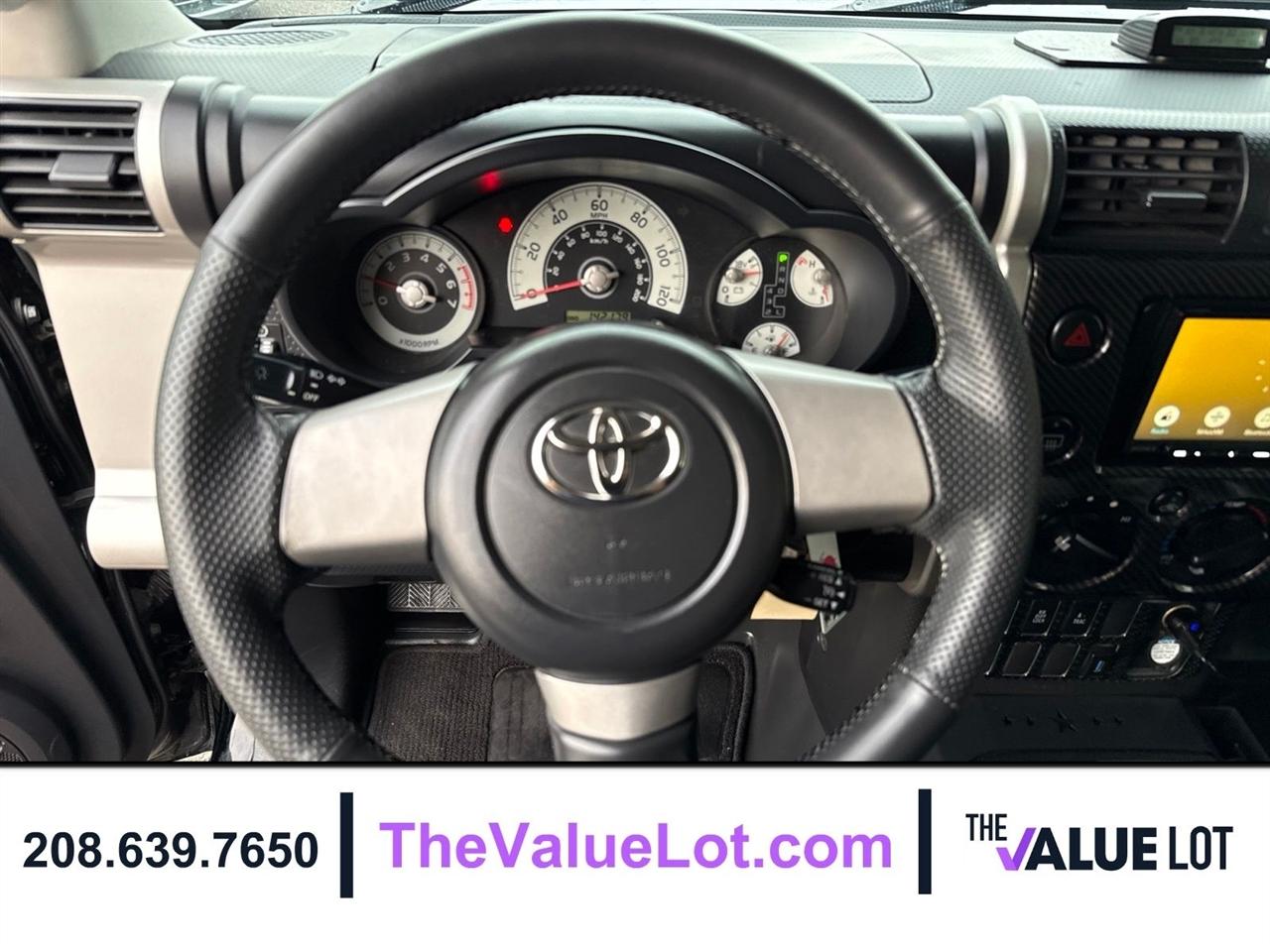 Toyota FJ Cruiser  2010