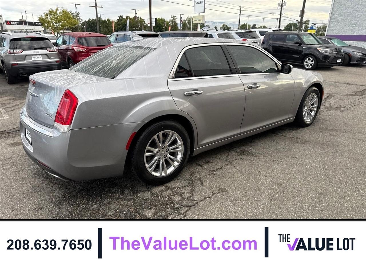 Chrysler 300  2017