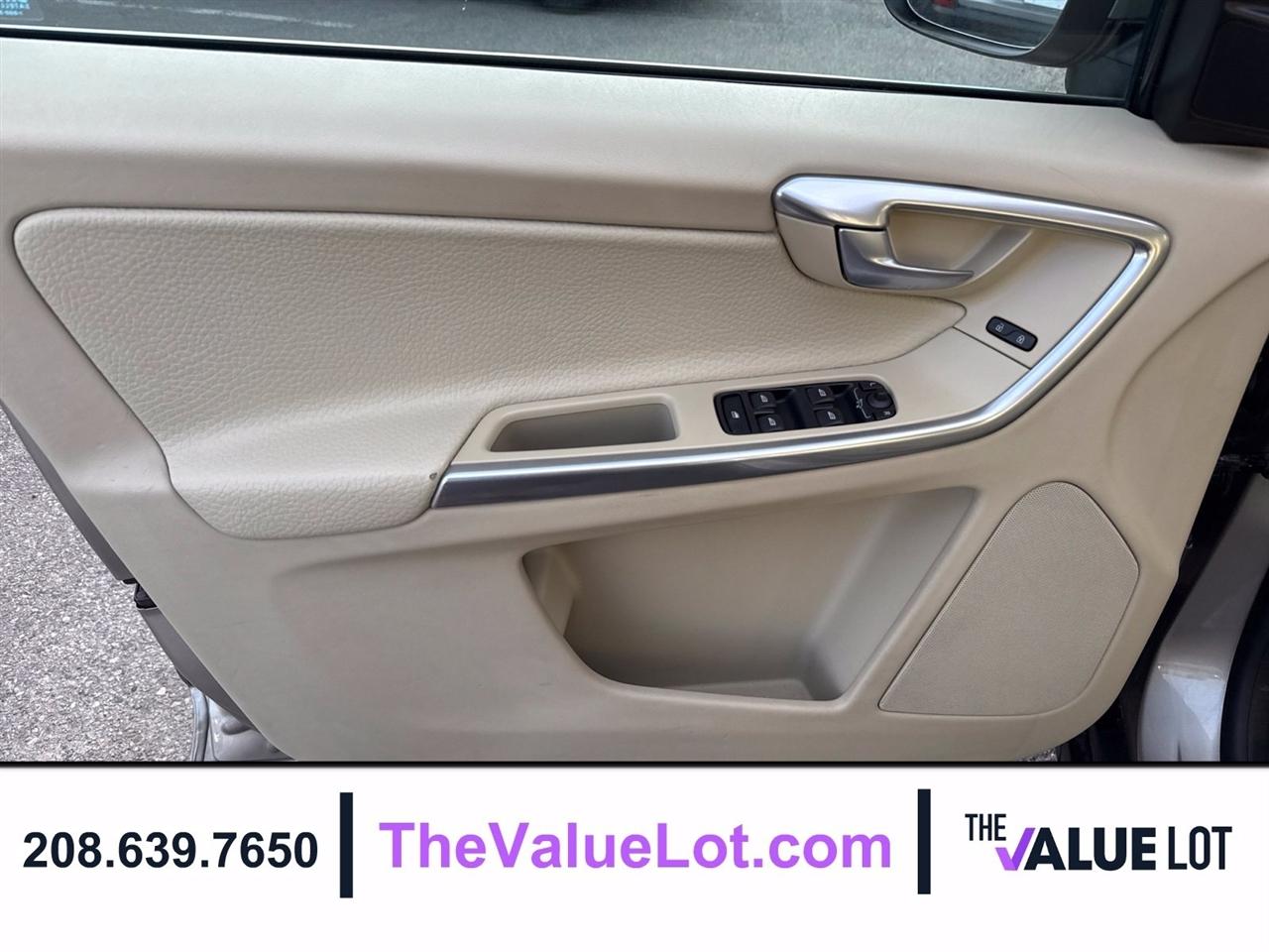 Volvo XC60  2012