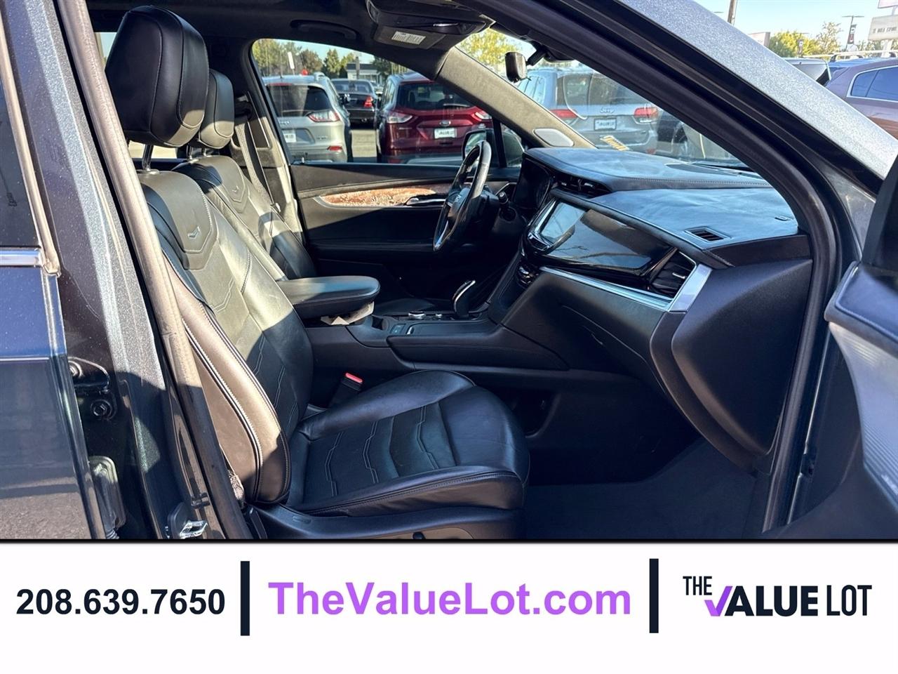 Cadillac XT6  2020
