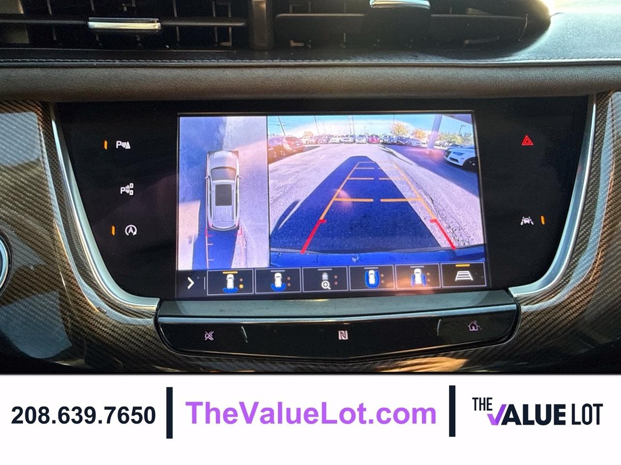 Cadillac XT6  2020