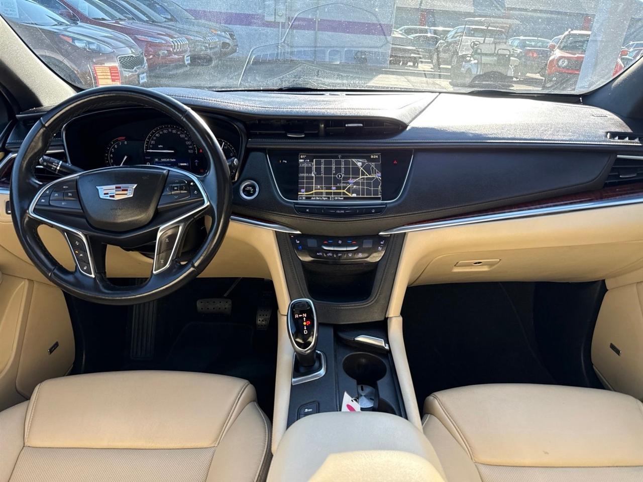 Cadillac XT5  2018