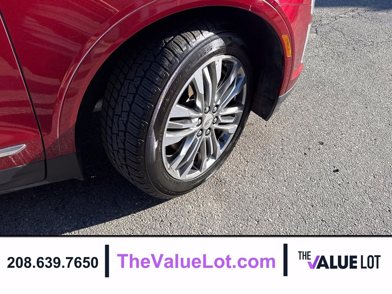 Cadillac XT5 photo 11