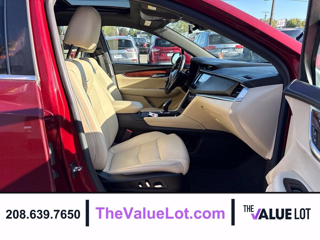 Cadillac XT5 photo 13