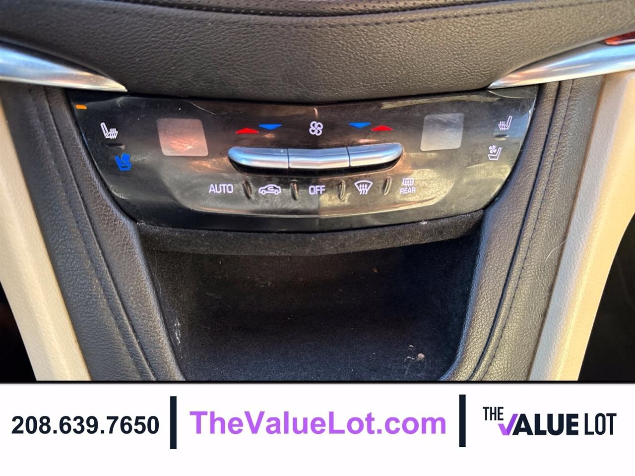 Cadillac XT5 photo 15