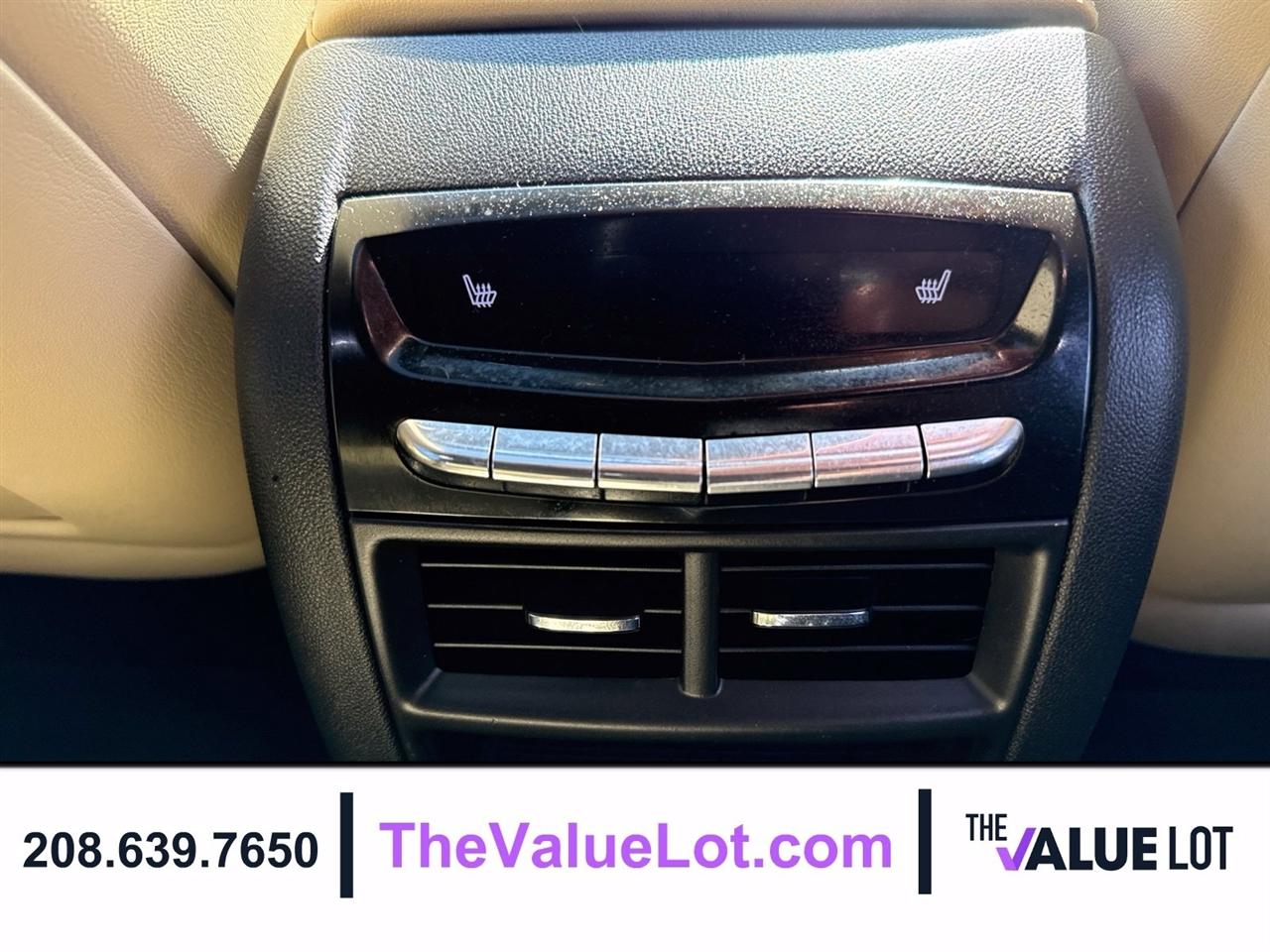 Cadillac XT5 photo 19