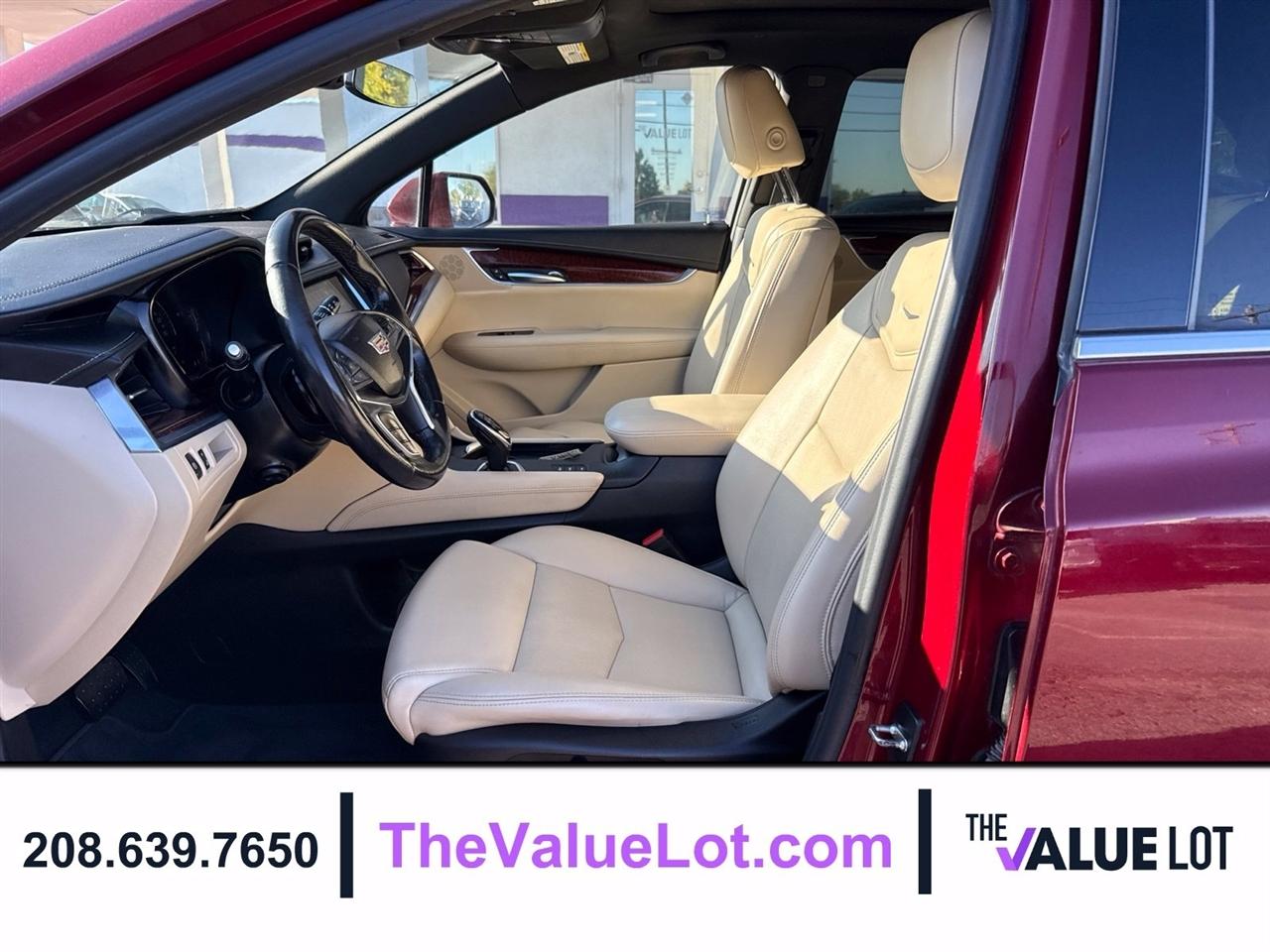 Cadillac XT5 photo 25