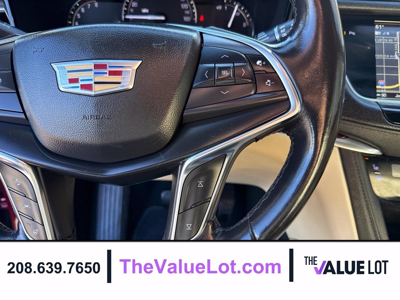 Cadillac XT5 photo 28