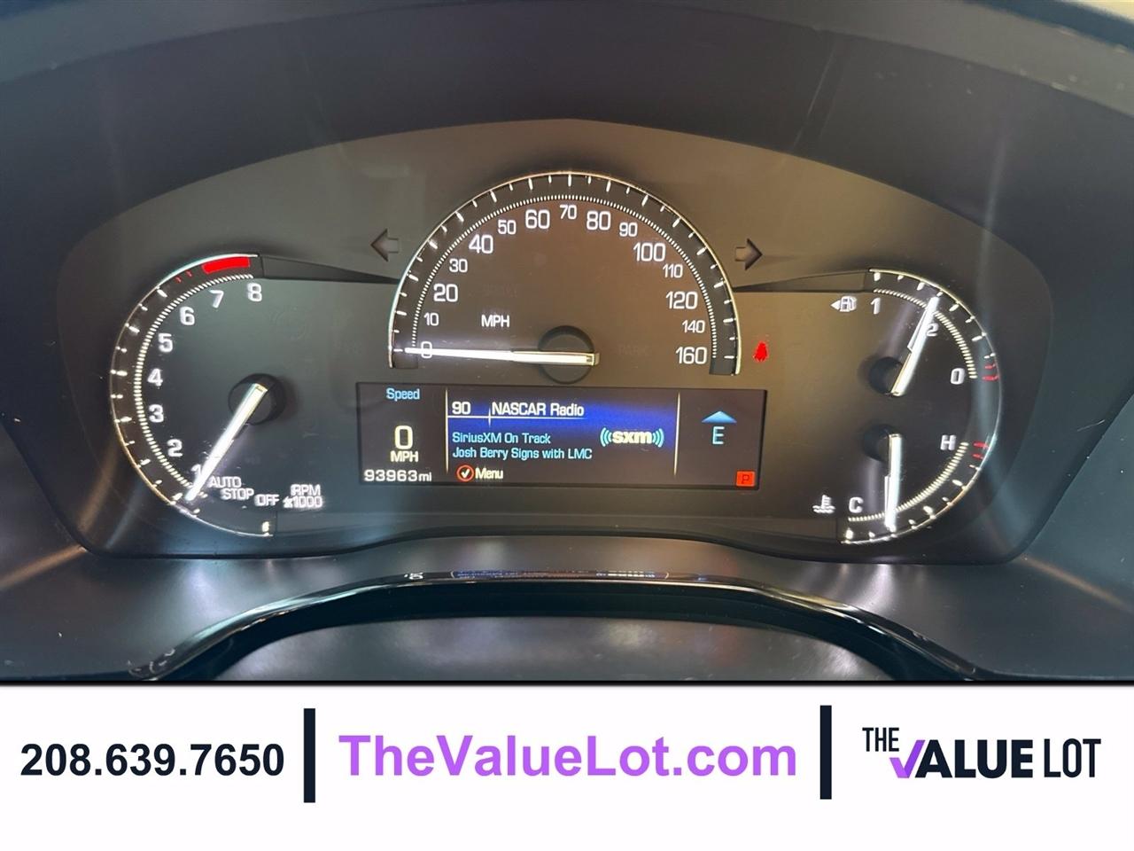 Cadillac XT5 photo 29