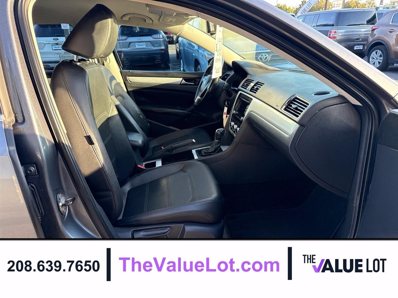 Volkswagen Passat  2012