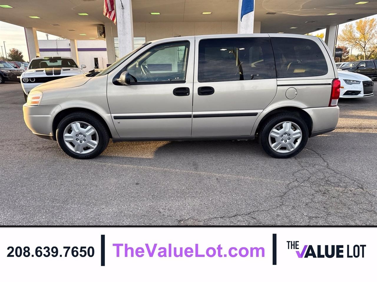Chevrolet Uplander photo 7