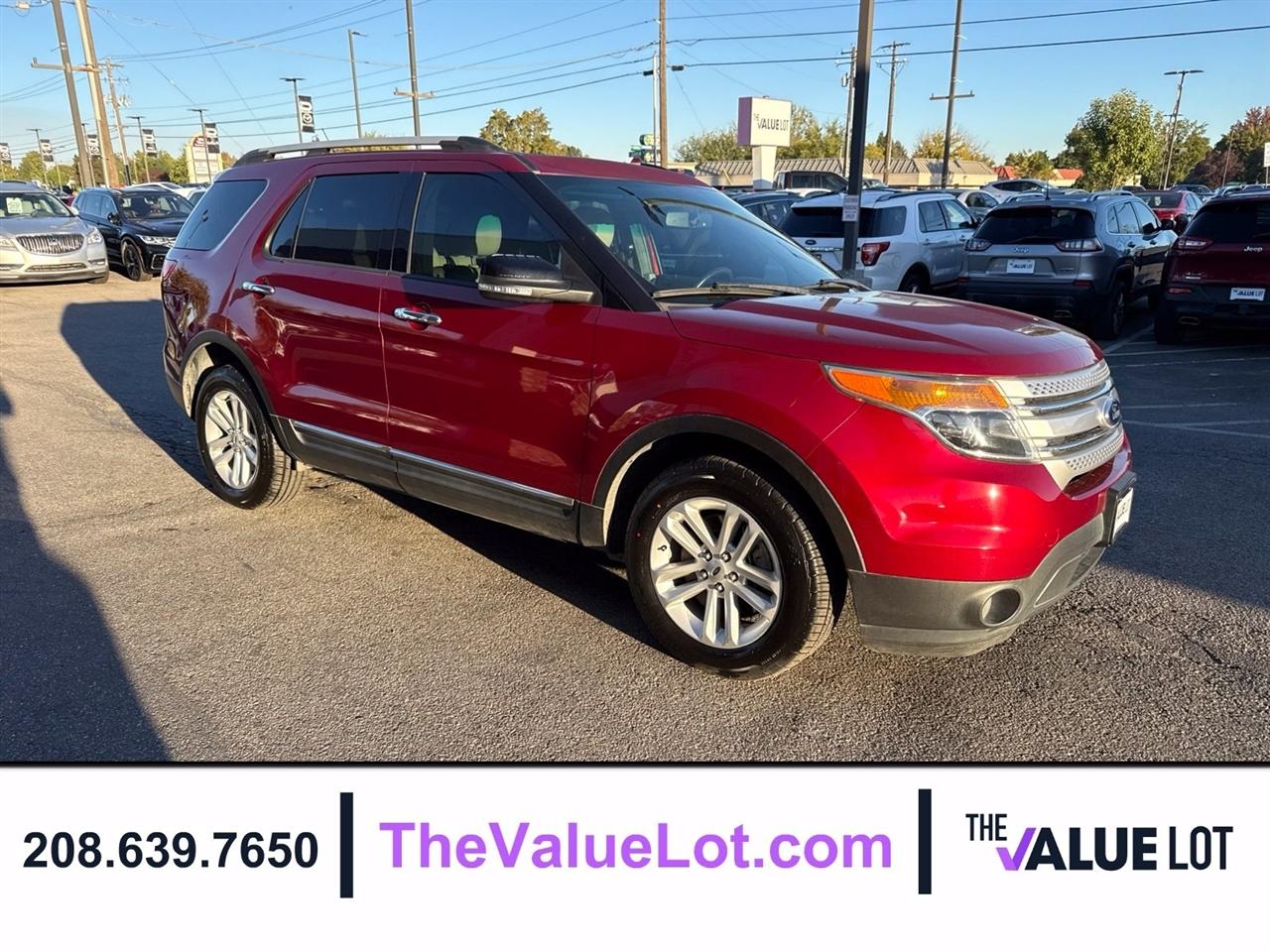 Ford Explorer photo 2
