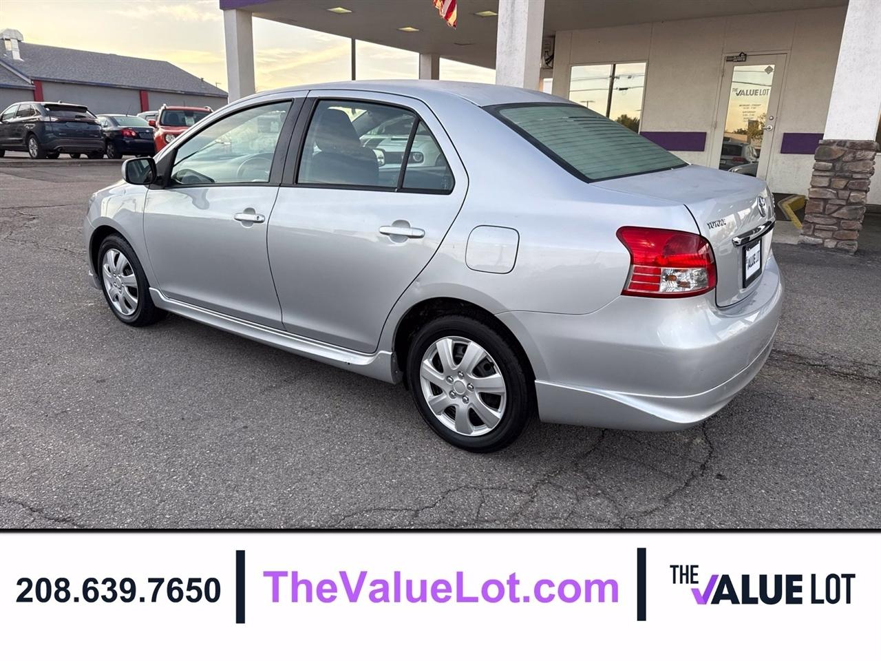 Toyota Yaris photo 6