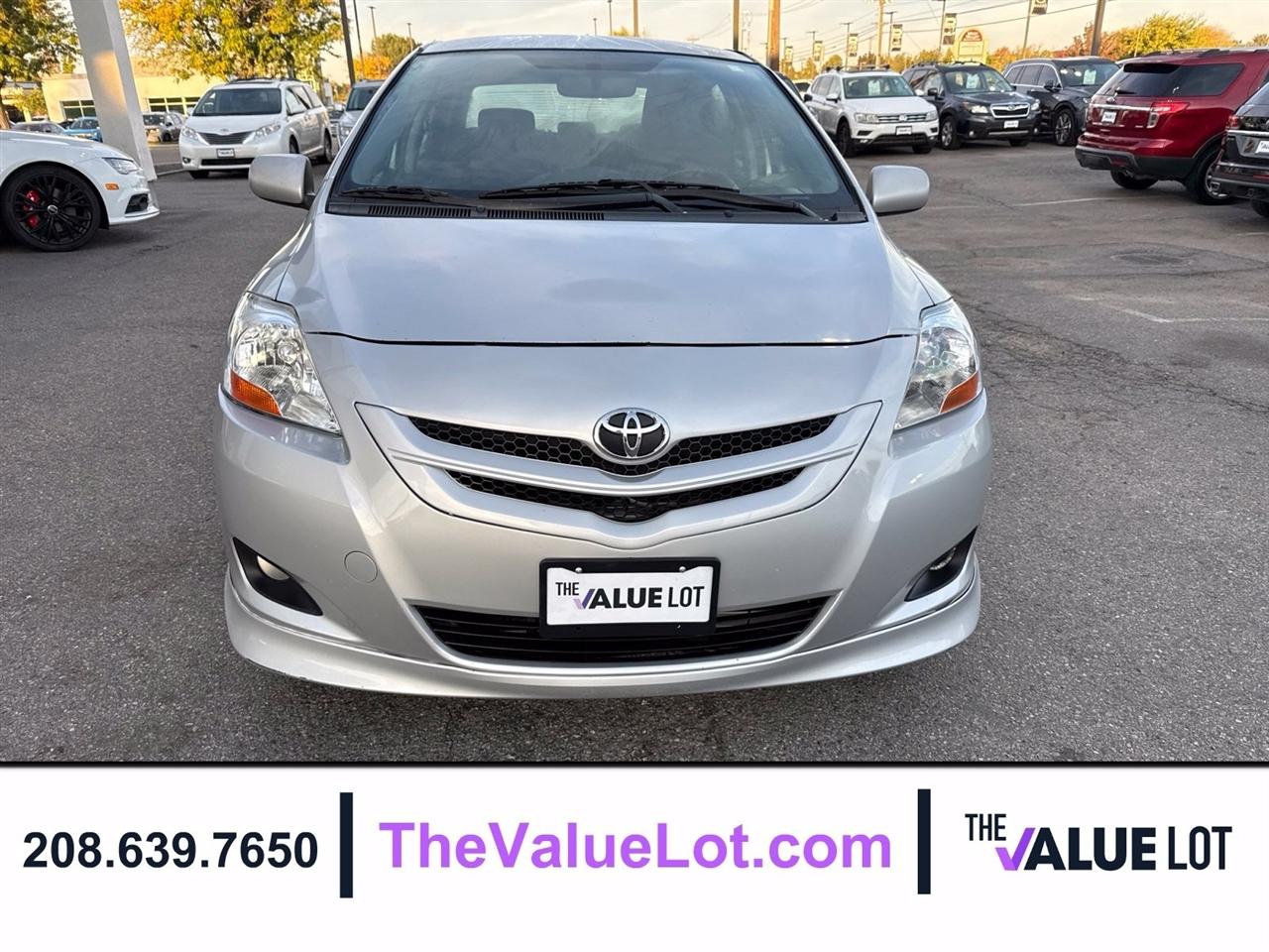 Toyota Yaris photo 9