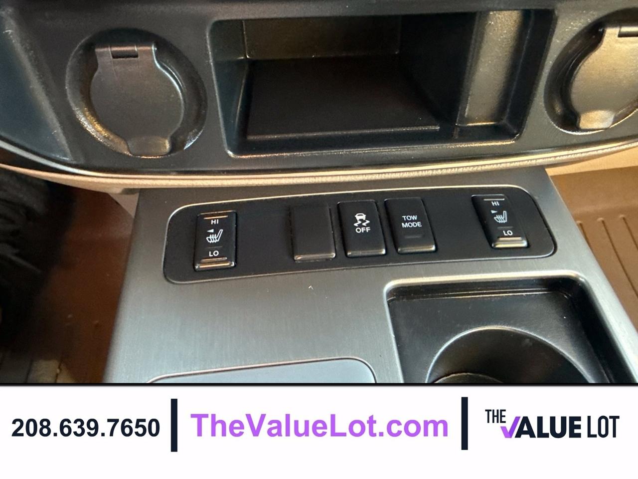 Nissan Armada  2013