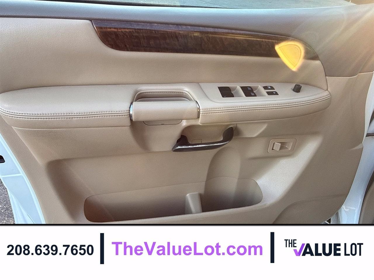Nissan Armada  2013