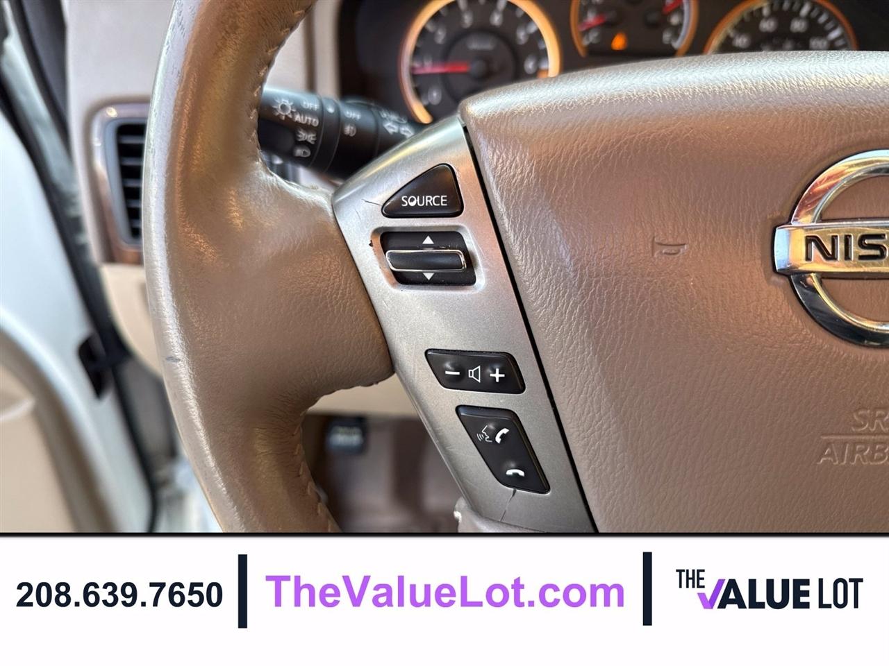 Nissan Armada  2013