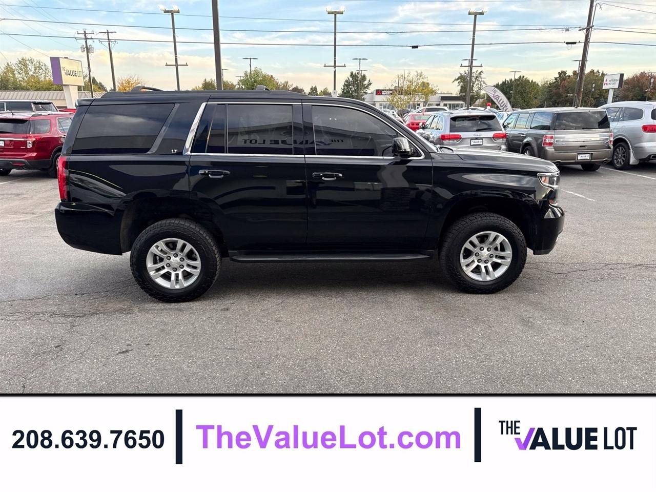 Chevrolet Tahoe photo 3