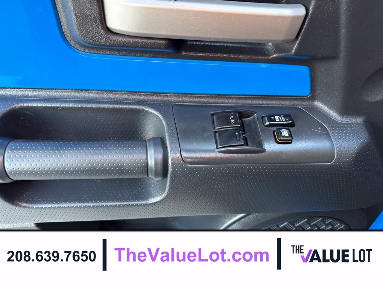 Toyota FJ Cruiser  2007