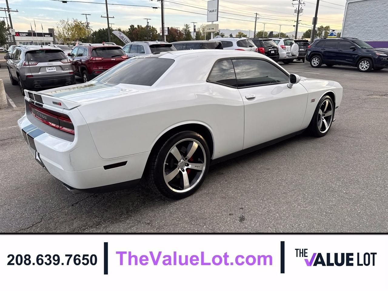 Dodge Challenger  2012