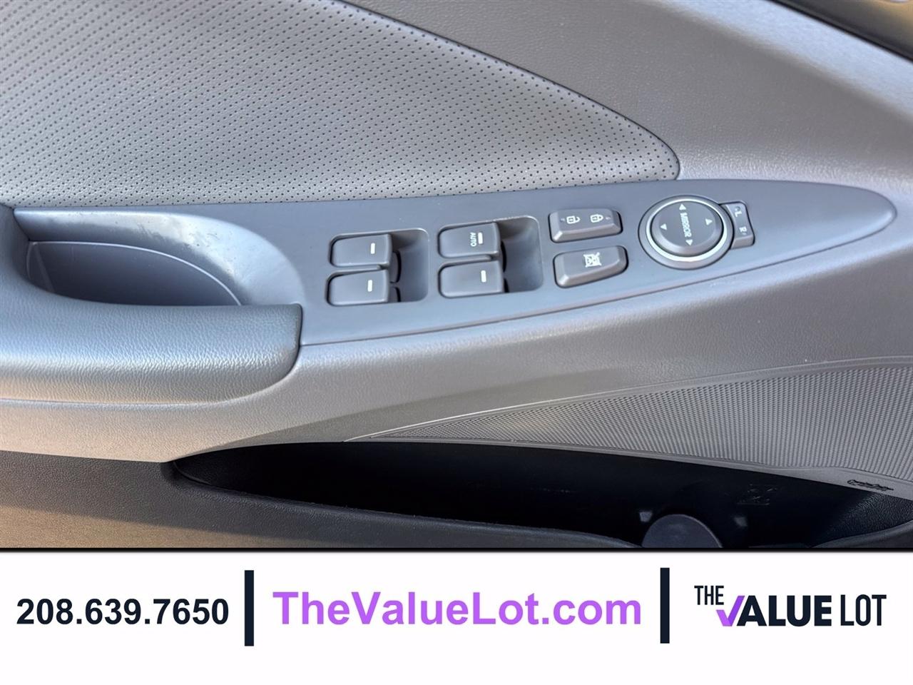 Hyundai Sonata Hybrid  2013