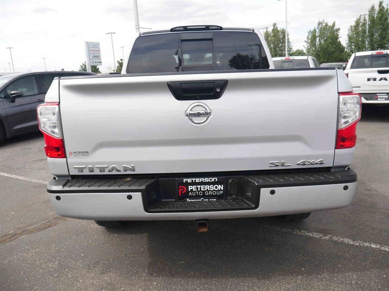 Nissan Titan  2017