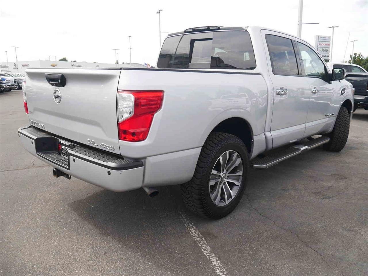 Nissan Titan  2017