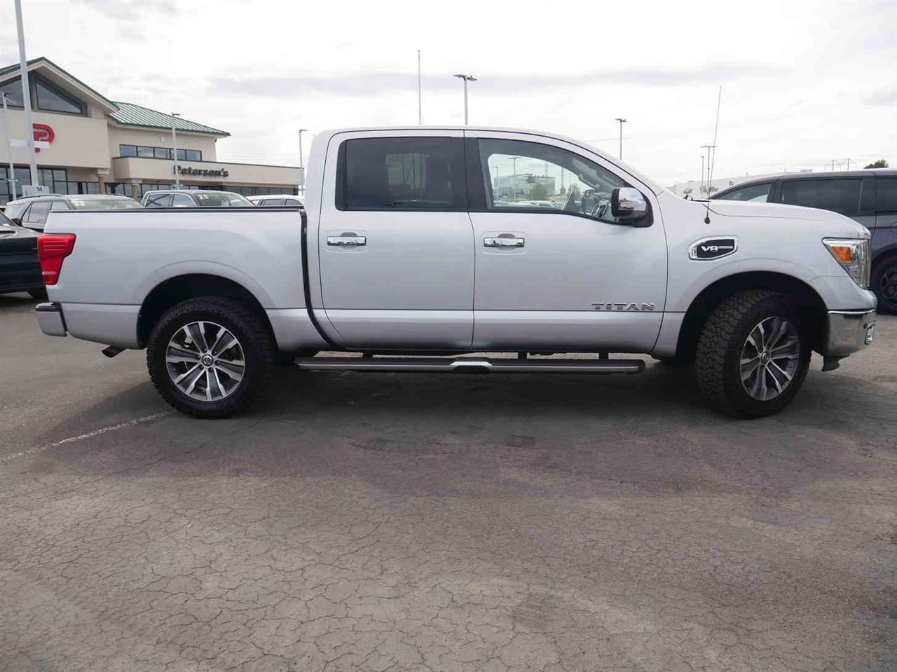 Nissan Titan  2017